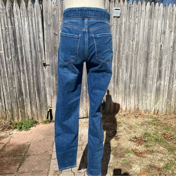 Pull on jeans - Picture 2 of 6